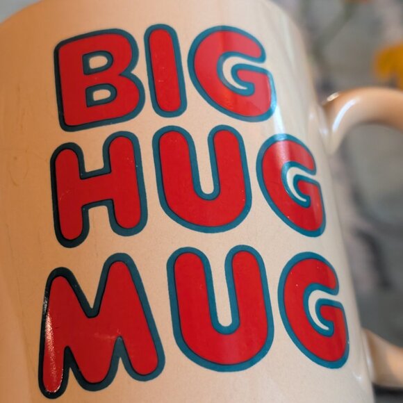 Iconic Pop Culture 80s Vintage Big Hug Mug Tan Orange Red Big Bubble Letters - Picture 3 of 9